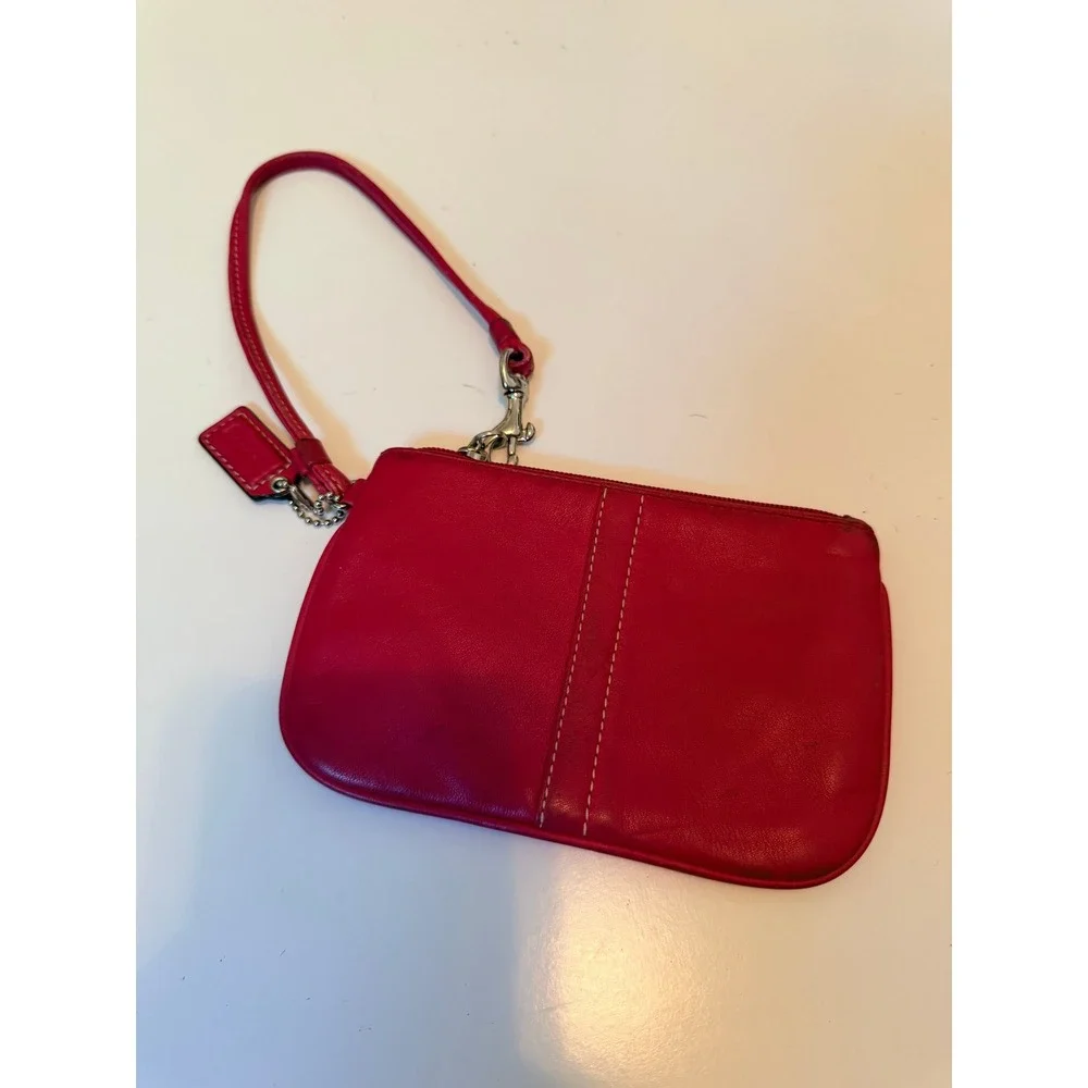 Vintage Coach‎ Wristlet Women Small Magenta Pink Leather Zip Pouch Wallet Bag